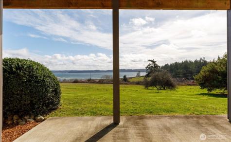 650 Skymeadow Drive Coupeville WA 98239