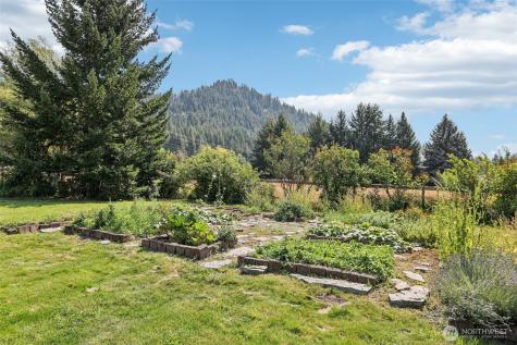 18527 Hazel Street Leavenworth WA 98826