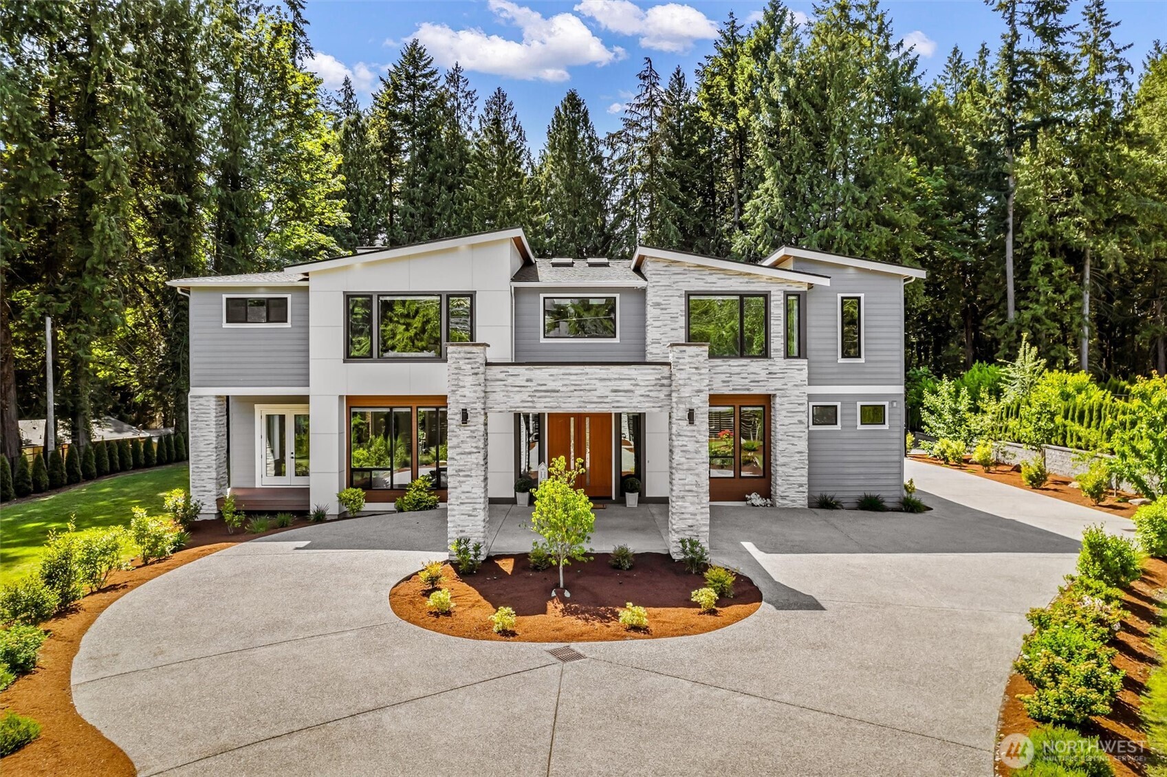 23036 35th Avenue SE Bothell WA 98021
