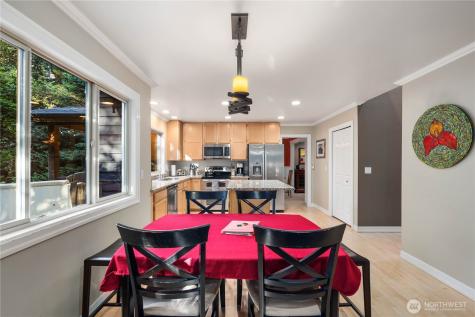 16502 NE 180th Place Woodinville WA 98072