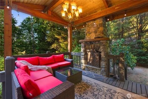 16502 NE 180th Place Woodinville WA 98072
