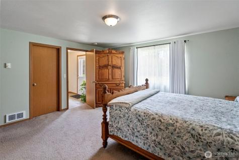 1704 197th Avenue SW Lakebay WA 98349