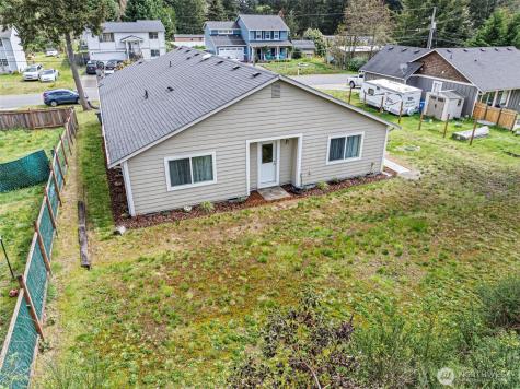 1704 197th Avenue SW Lakebay WA 98349