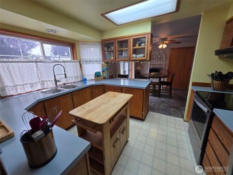 1802 N 35th Street Mount Vernon WA 98273