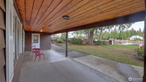 31430 W Lake Morton Drive SE Kent WA 98042