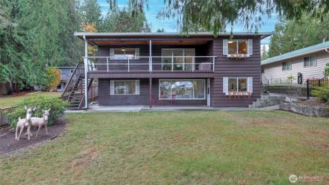 31430 W Lake Morton Drive SE Kent WA 98042