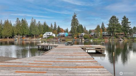 31430 W Lake Morton Drive SE Kent WA 98042