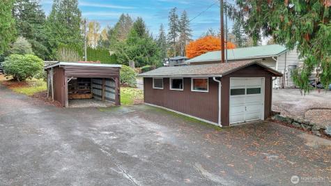 31430 W Lake Morton Drive SE Kent WA 98042
