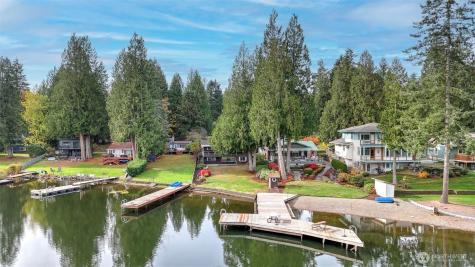31430 W Lake Morton Drive SE Kent WA 98042
