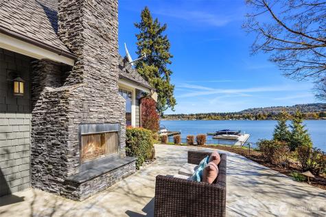 4102 100th Avenue SE Mercer Island WA 98040