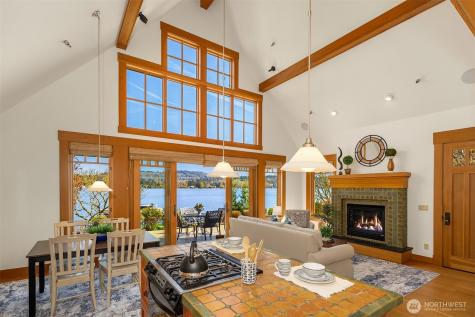 4102 100th Avenue SE Mercer Island WA 98040