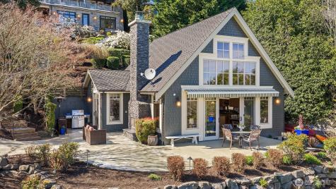 4102 100th Avenue SE Mercer Island WA 98040
