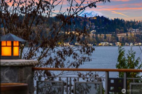 4102 100th Avenue SE Mercer Island WA 98040