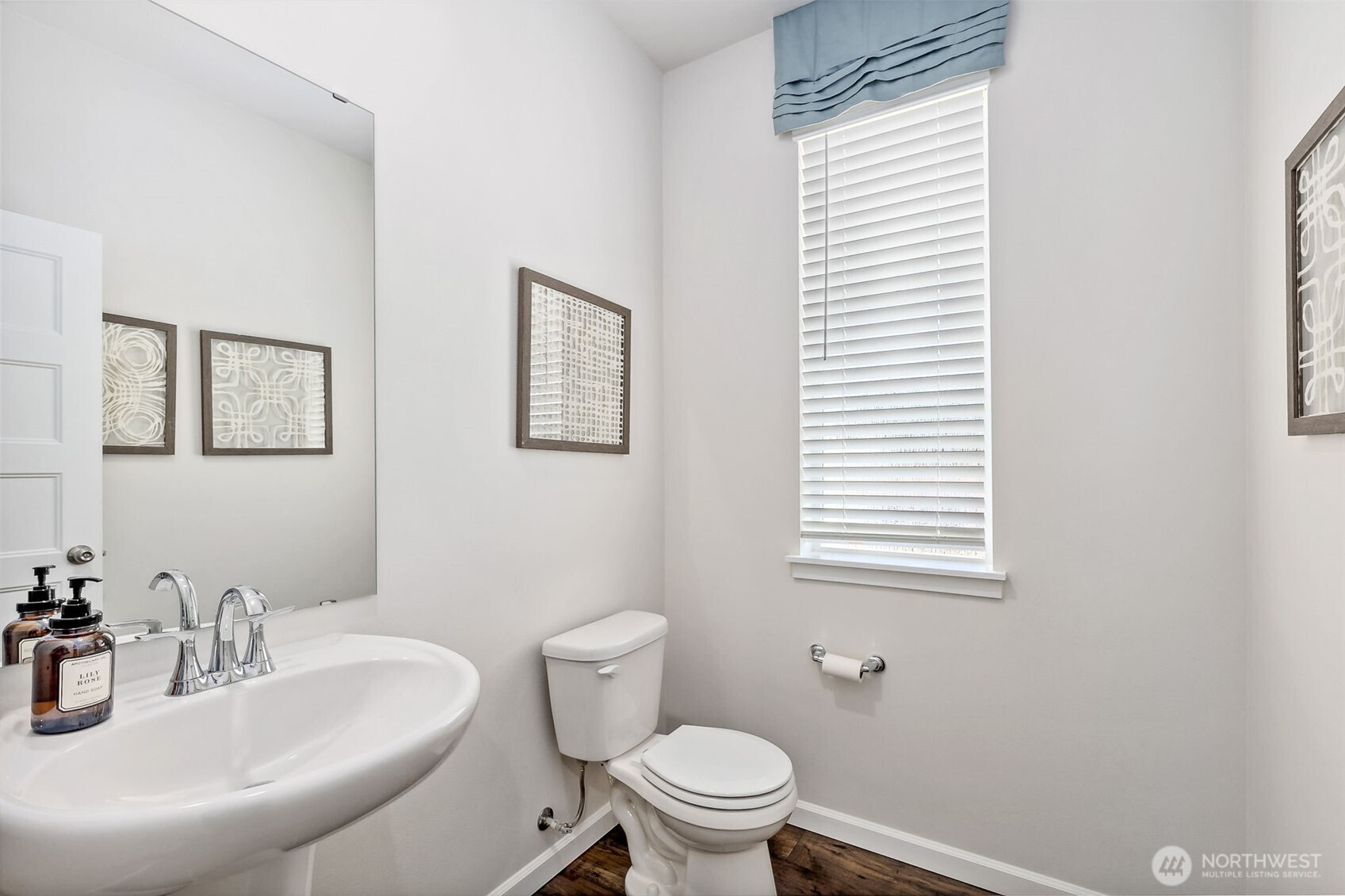 27018 30th Place S Kent WA 98032