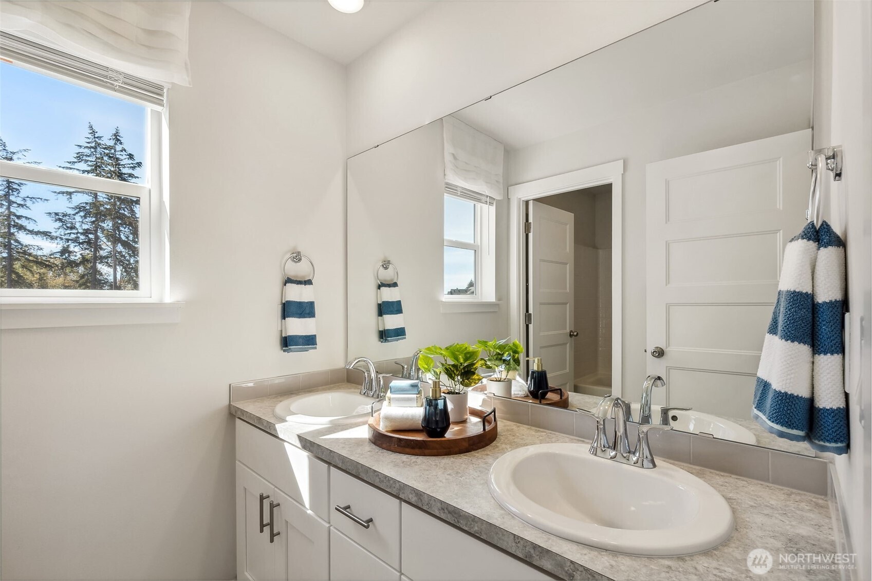 27018 30th Place S Kent WA 98032