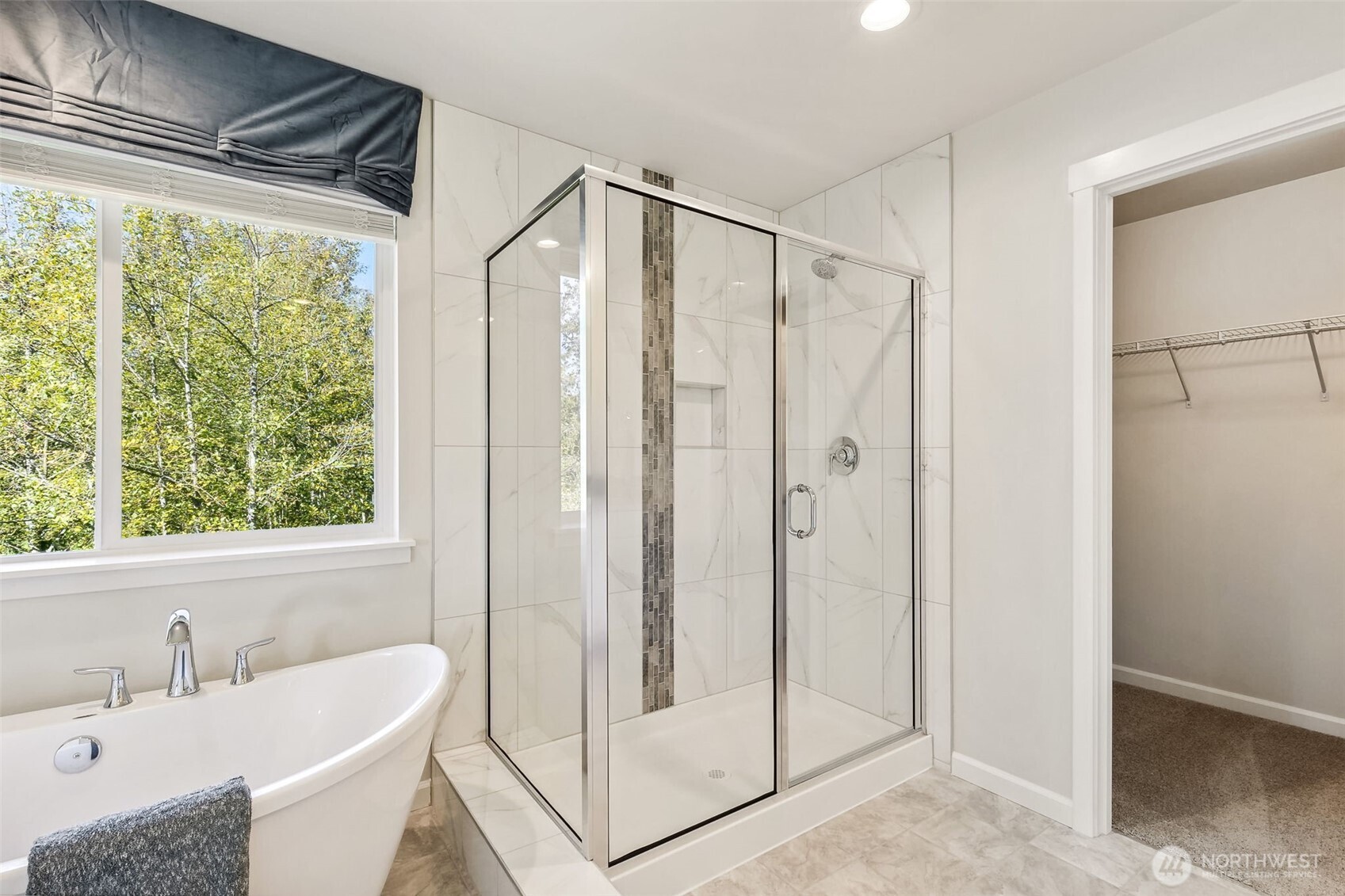 27018 30th Place S Kent WA 98032