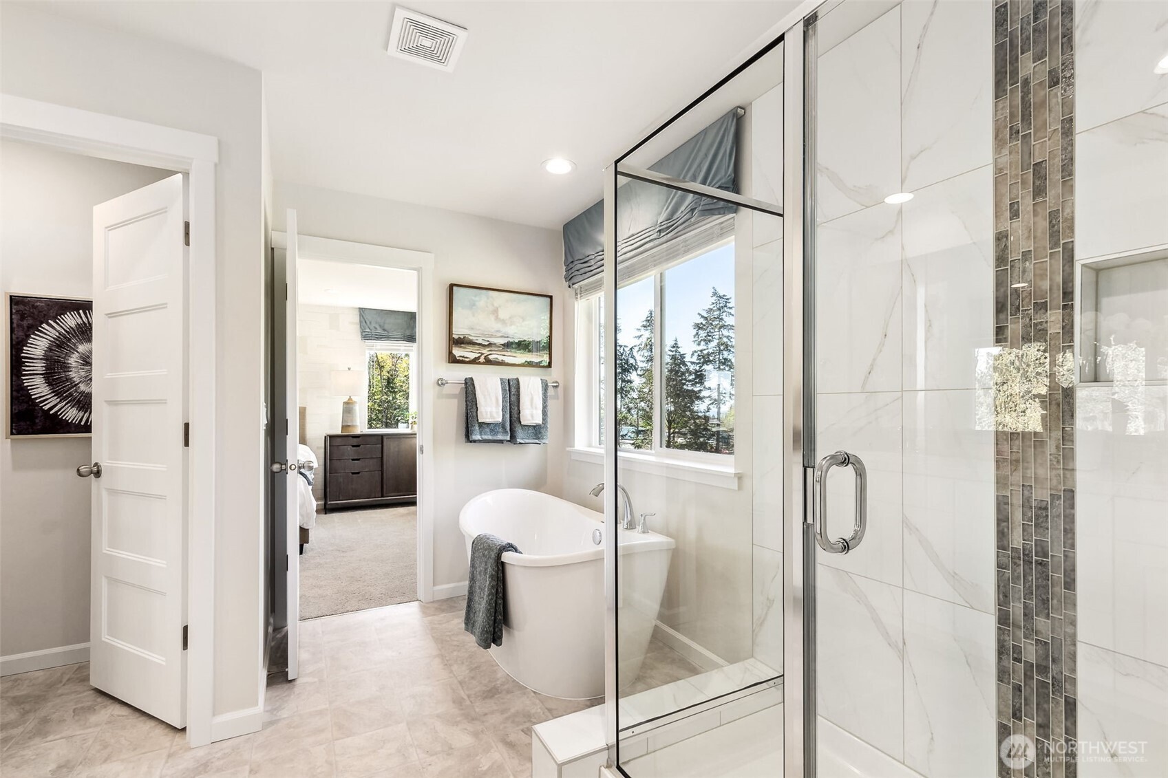 27018 30th Place S Kent WA 98032