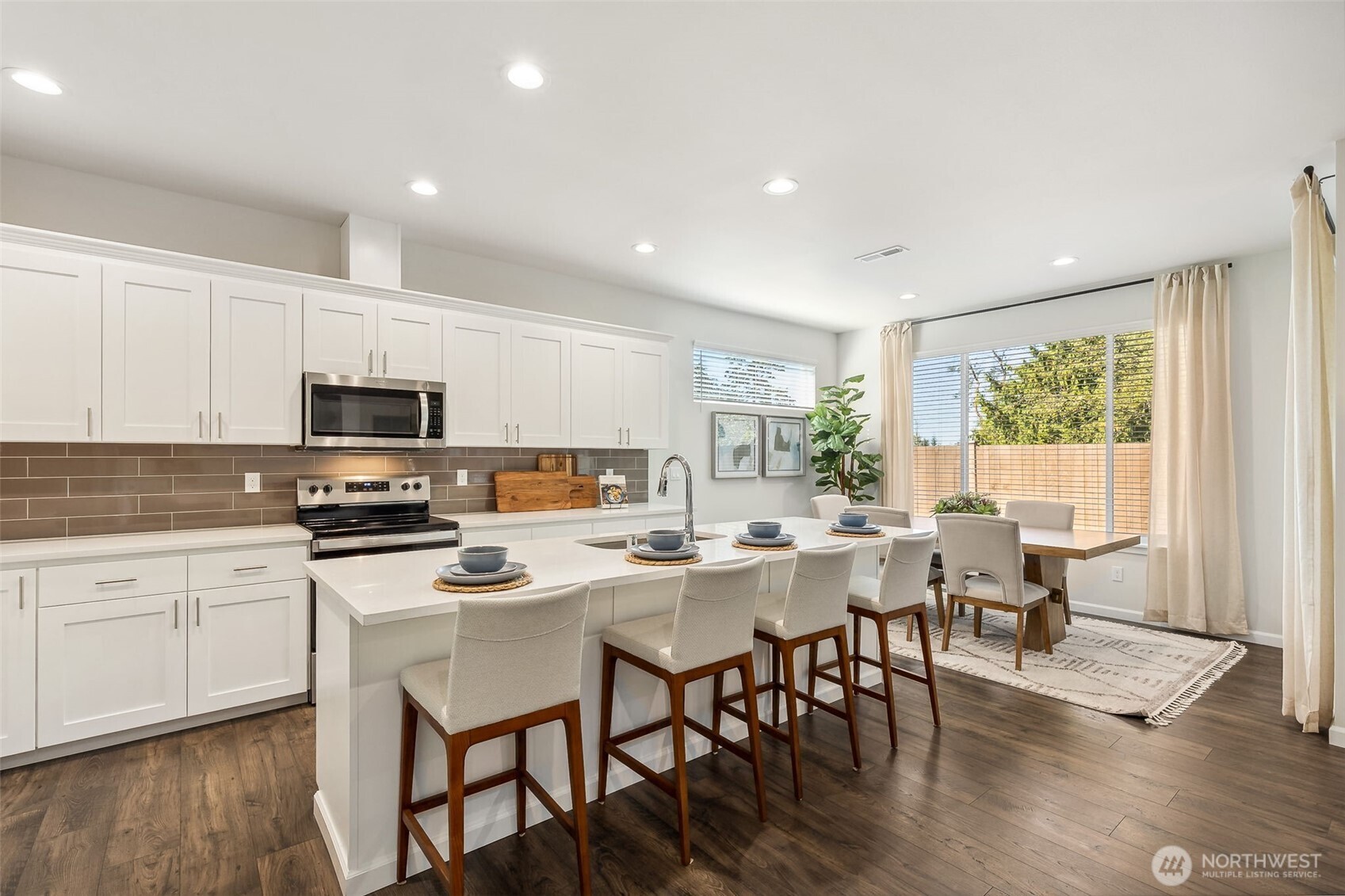 27018 30th Place S Kent WA 98032