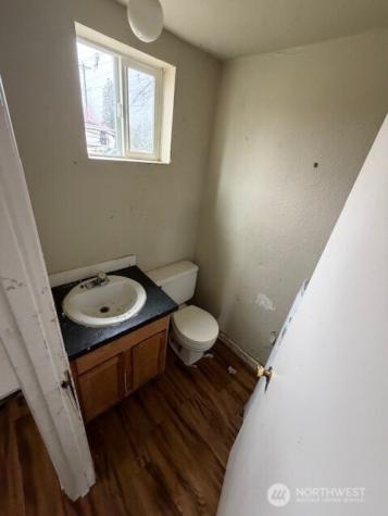 2323 99th Street E Tacoma WA 98445