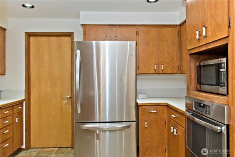 25040 180th Avenue SE Kent WA 98042