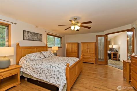 25040 180th Avenue SE Kent WA 98042