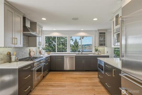 15211 61st Place NE Kenmore WA 98028