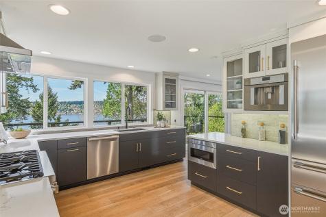 15211 61st Place NE Kenmore WA 98028