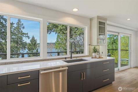 15211 61st Place NE Kenmore WA 98028
