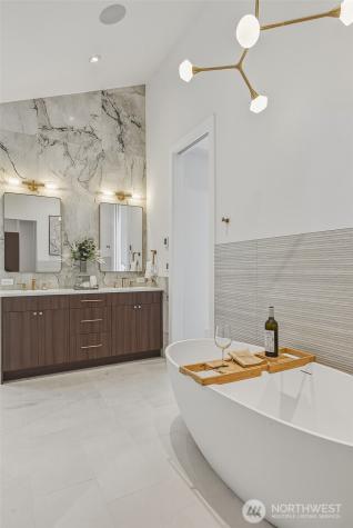 15211 61st Place NE Kenmore WA 98028