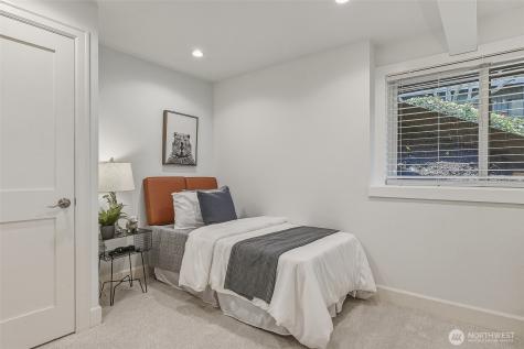 15211 61st Place NE Kenmore WA 98028