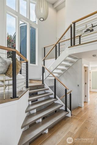 15211 61st Place NE Kenmore WA 98028