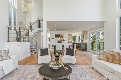 15211 61st Place NE Kenmore WA 98028