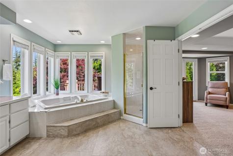 23200 SE 253rd Place Maple Valley WA 98038