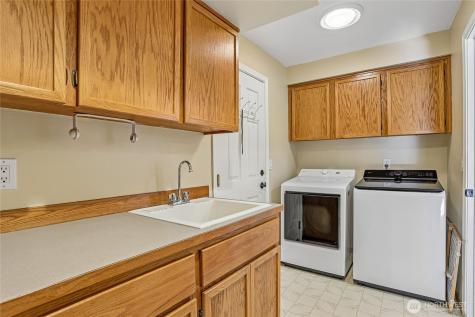23200 SE 253rd Place Maple Valley WA 98038