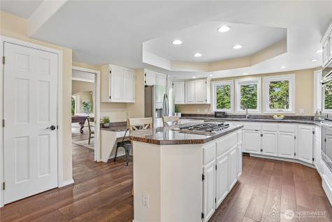 23200 SE 253rd Place Maple Valley WA 98038