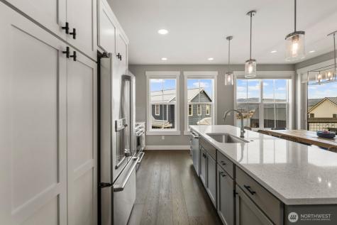 298 Bobcat Lane Chelan WA 98816