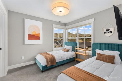 298 Bobcat Lane Chelan WA 98816