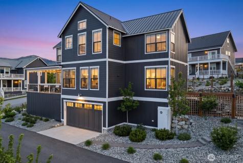 298 Bobcat Lane Chelan WA 98816