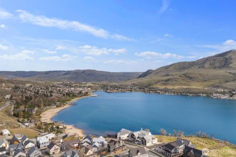 298 Bobcat Lane Chelan WA 98816