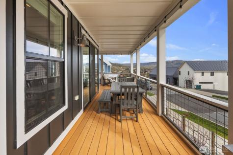 298 Bobcat Lane Chelan WA 98816