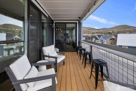 298 Bobcat Lane Chelan WA 98816