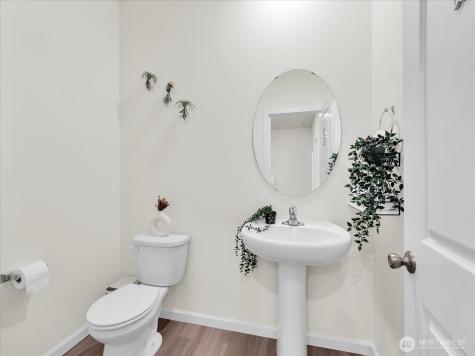 6412 121st Avenue E Puyallup WA 98372