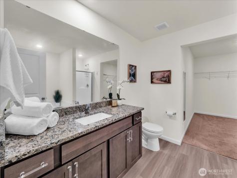 6412 121st Avenue E Puyallup WA 98372