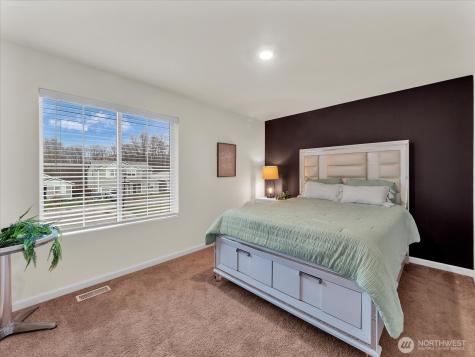 6412 121st Avenue E Puyallup WA 98372