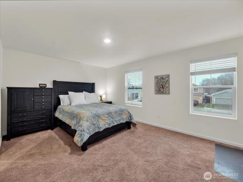 6412 121st Avenue E Puyallup WA 98372