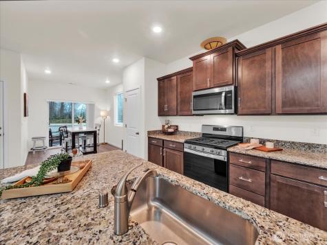 6412 121st Avenue E Puyallup WA 98372