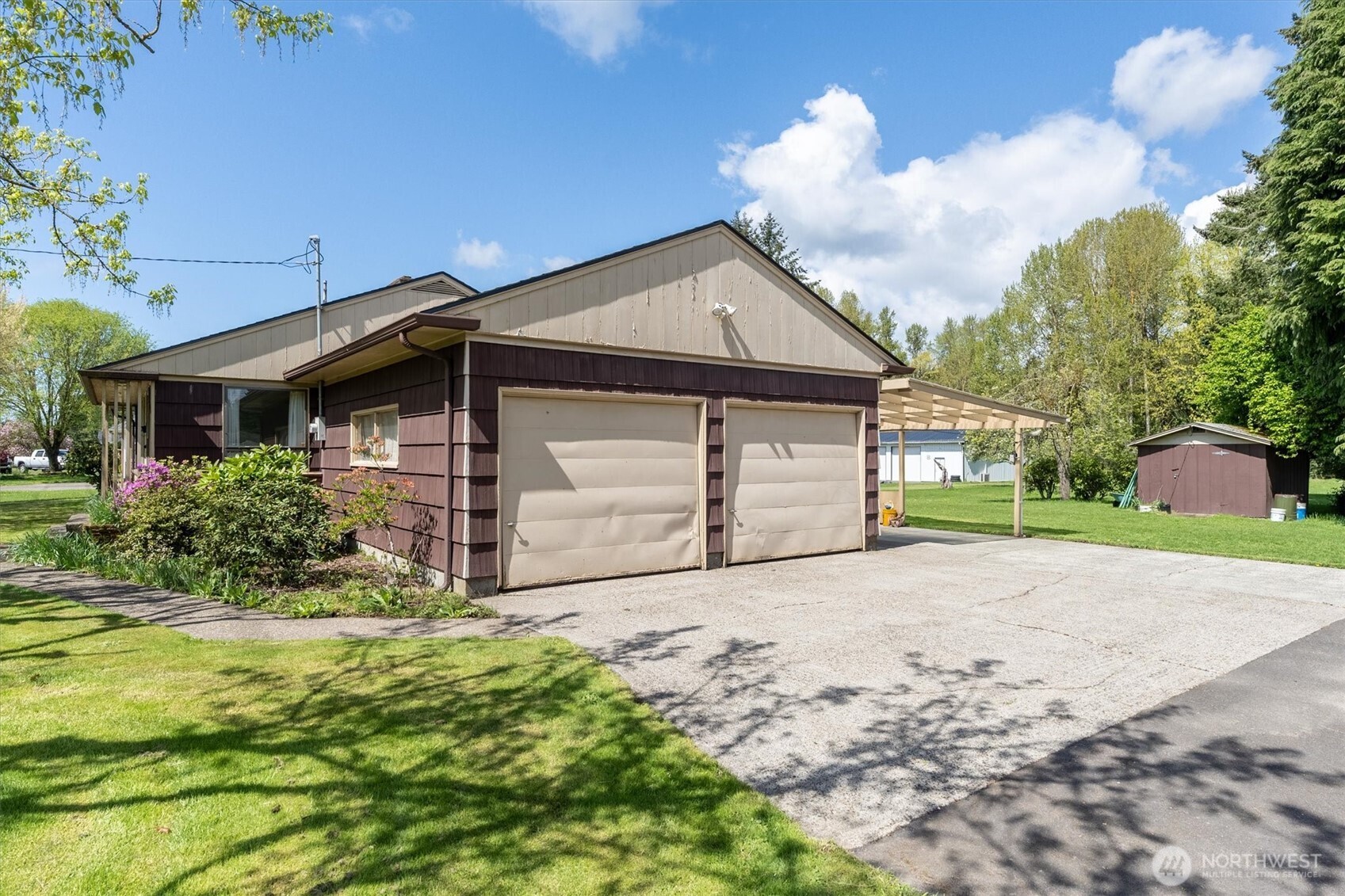 2014 Ocean Beach Highway Longview WA 98632