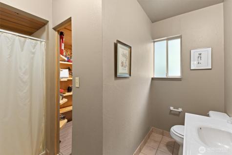 6989 Snoqualmie Place Glacier WA 98244
