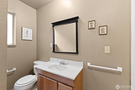 6989 Snoqualmie Place Glacier WA 98244
