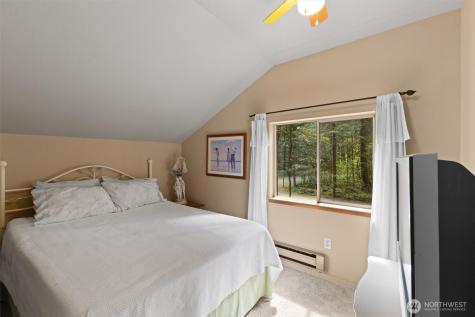 6989 Snoqualmie Place Glacier WA 98244